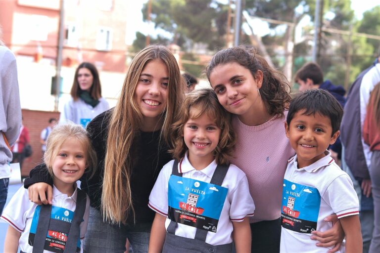 ACOMPANYA’M: Si tu me ayudas, puedo. Cuando te ayudo, aprendo
