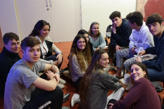 Els més grans de l’escola visiten  la UIC