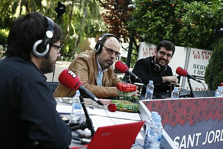 El Padre Damián participa en el Concurs de contes RAC 1.