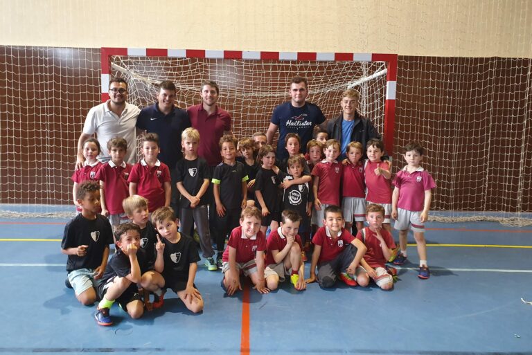 El pavelló vibra amb amistosos de Futbol Sala